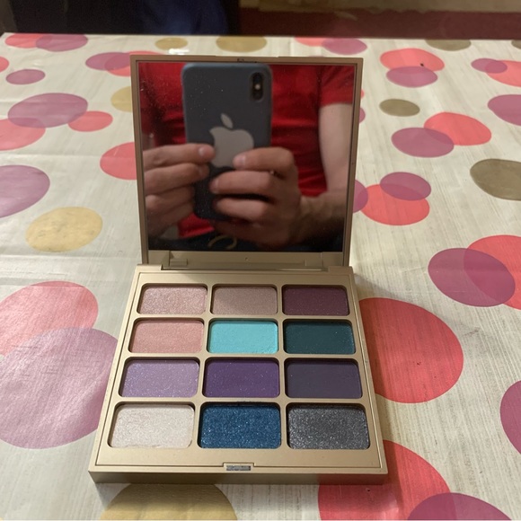 Stila Matte 'N Metal Eye Shadow Palette - Picture 3 of 7